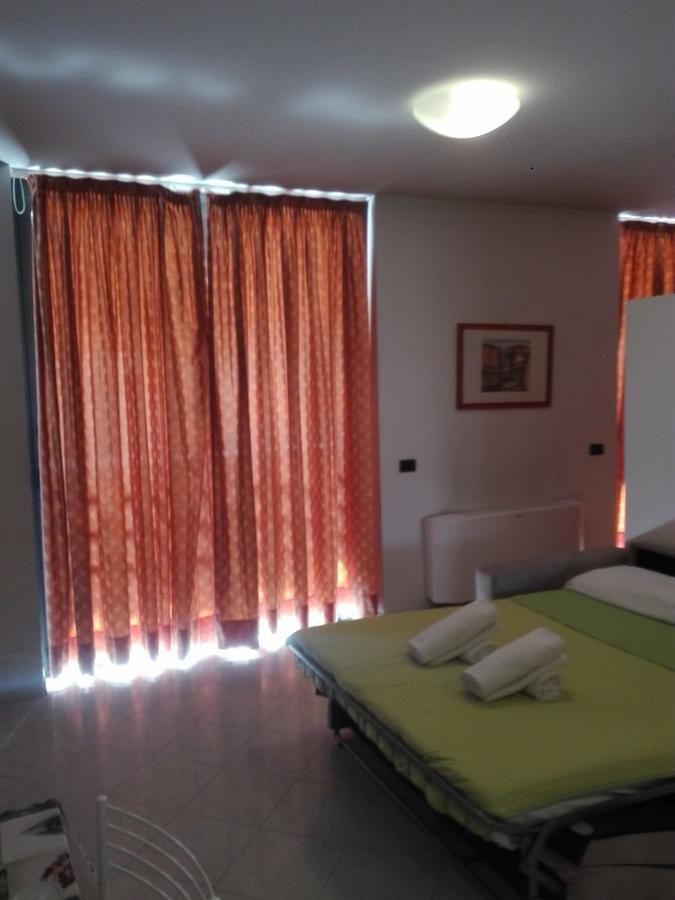 Caravaggio Apartments Бергамо Экстерьер фото